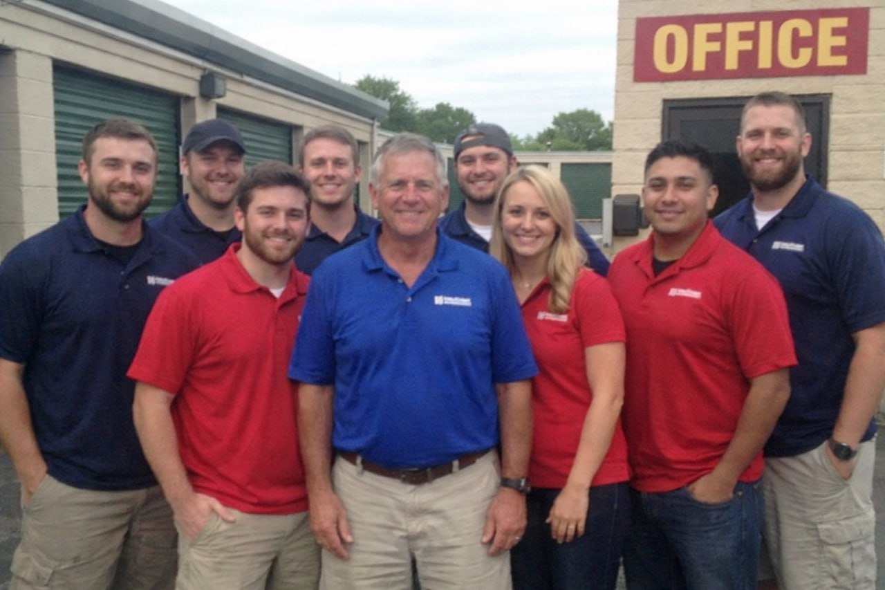 Water damage restoration professionals in Union City, NJ